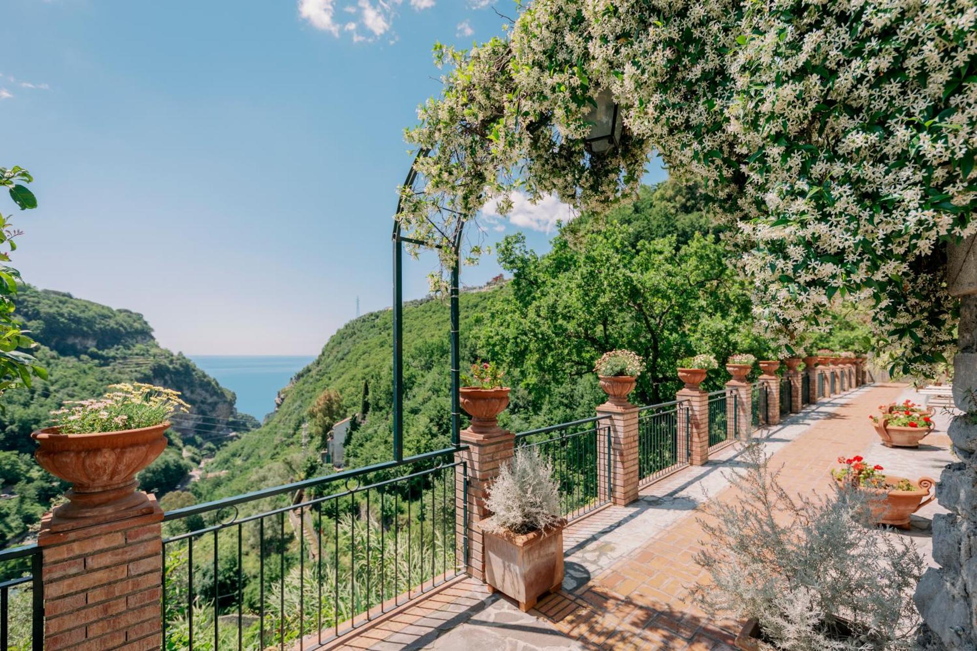 Villa Sant'Alfonso Scala Exterior photo